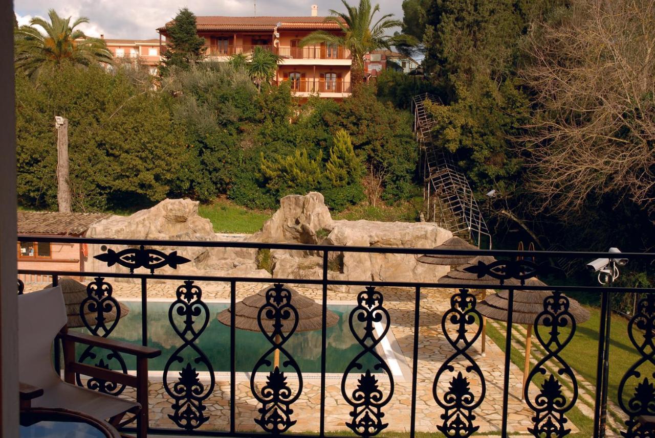 Corfu Club Apartments Gouvia Exterior photo